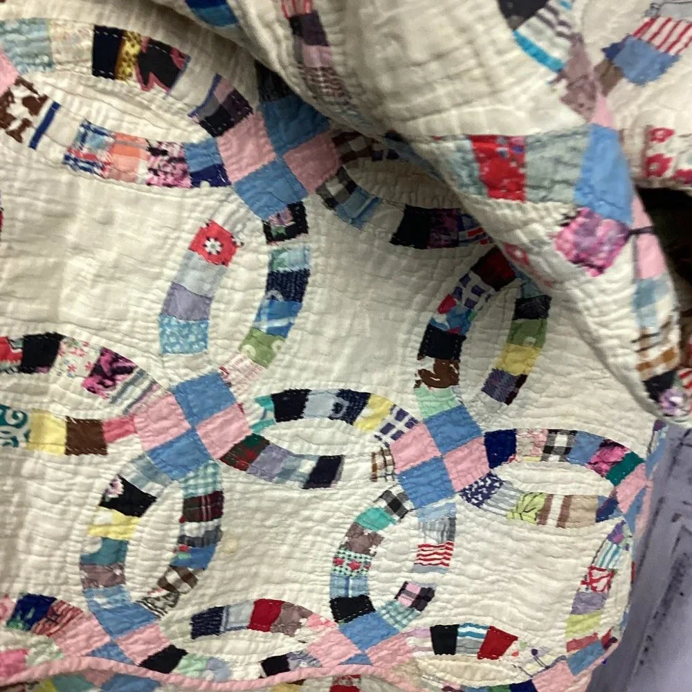Antique Handmade Wedding Ring Quilt